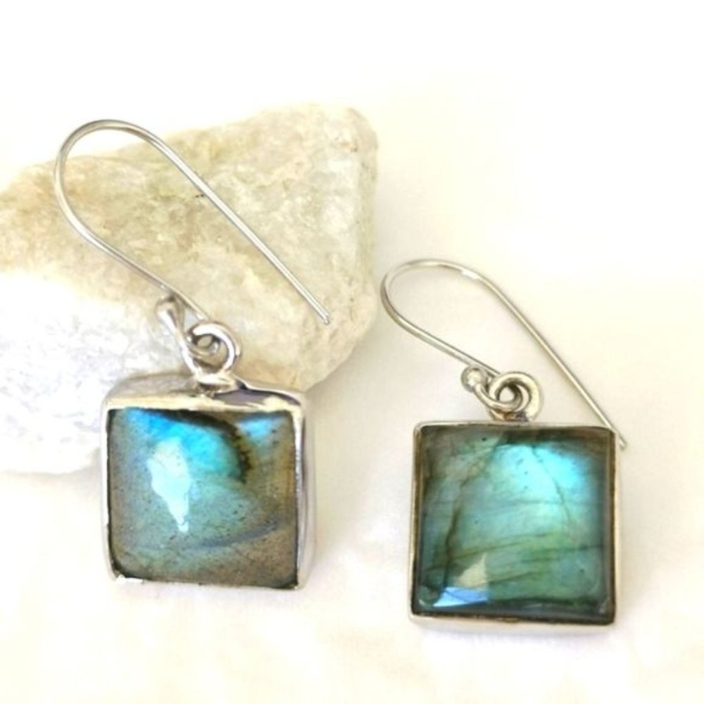 Blue Green Flash Labradorite dangle earrings in Sterling Silver
